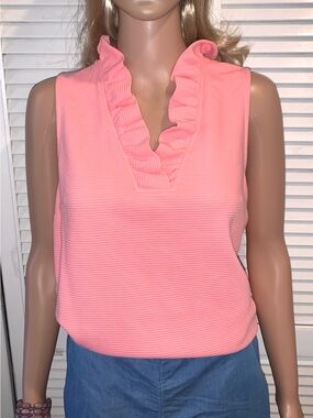 Crown & Ivy Sleeveless Ruffle V-Neck Top in Coral Pink large